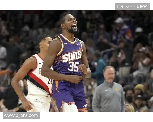 气得怒砸饮料！杜兰特末节休息3分钟期间，开拓者轰11-0